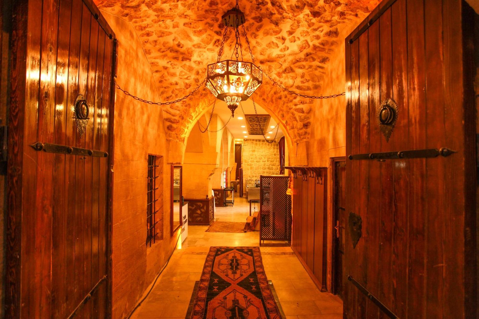 Tughan Hotel Mardin Extérieur photo