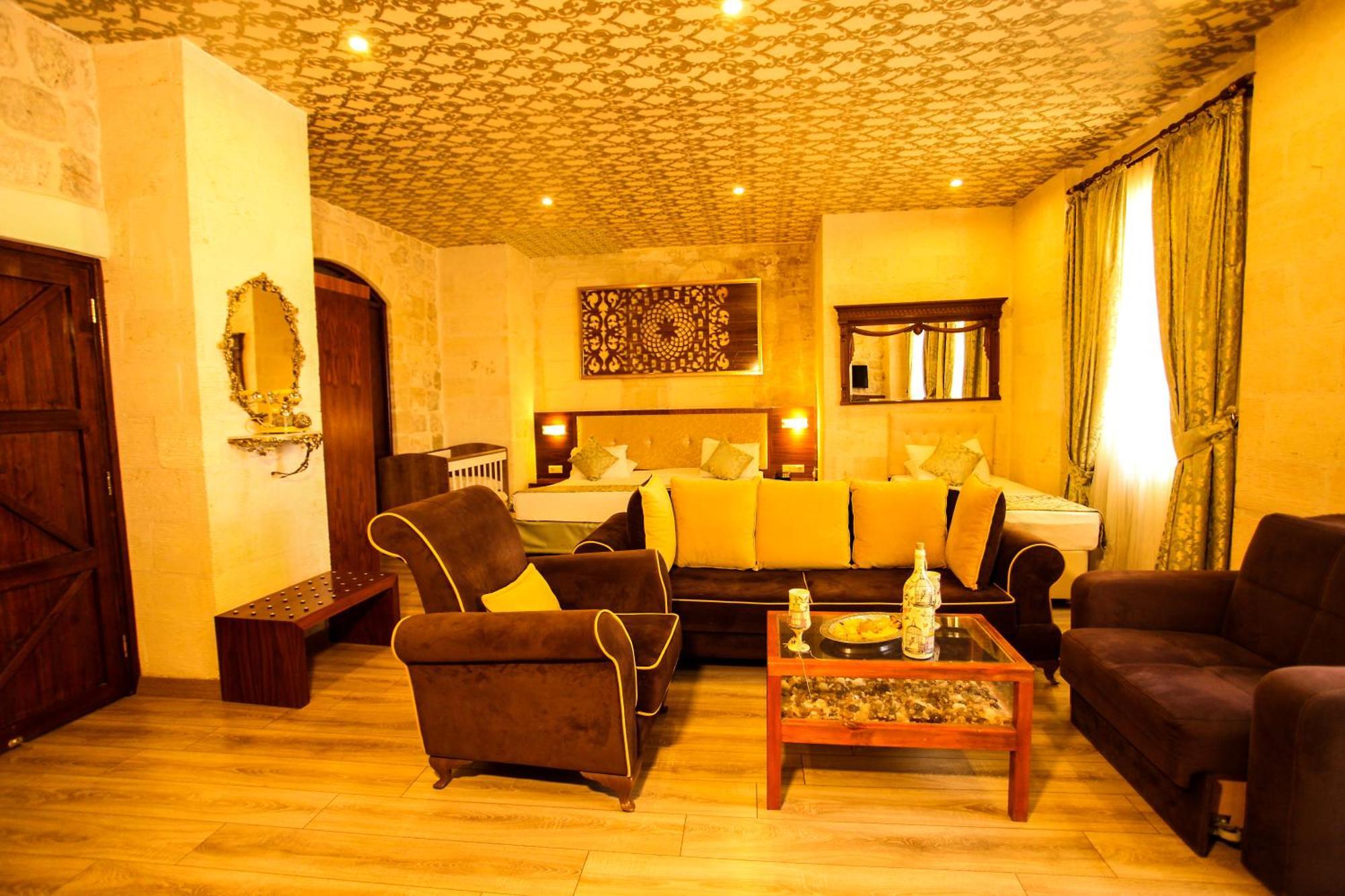 Tughan Hotel Mardin Extérieur photo