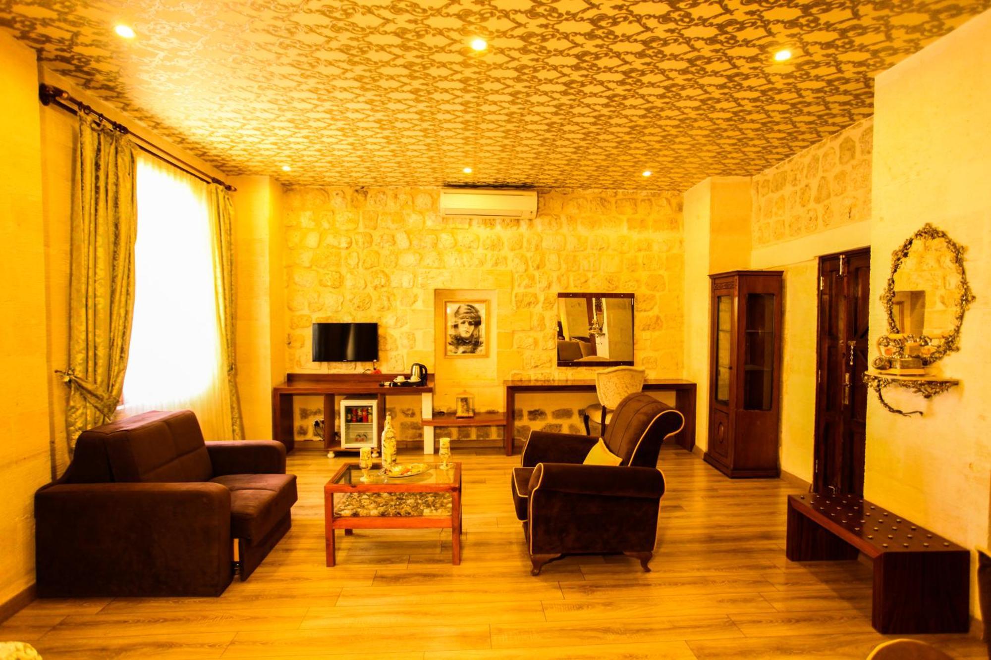 Tughan Hotel Mardin Extérieur photo