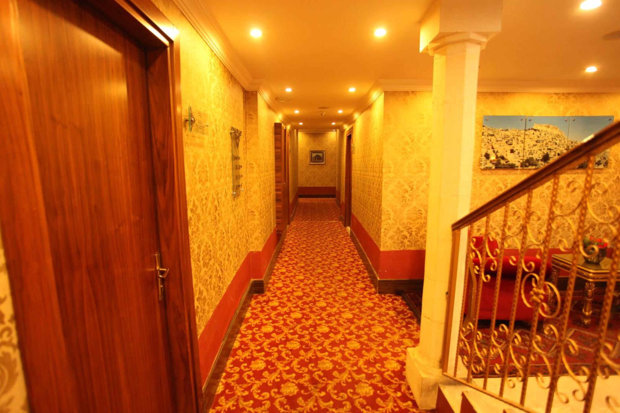 Tughan Hotel Mardin Extérieur photo