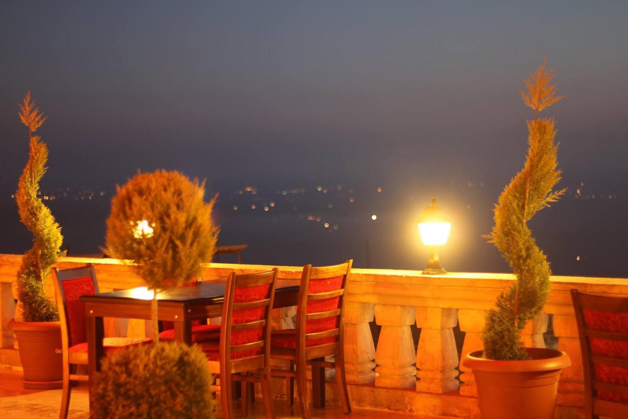 Tughan Hotel Mardin Extérieur photo